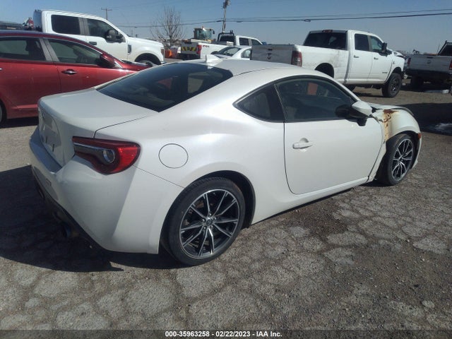 2017 Toyota 86, VIN: JF1ZNAA14H8705716
