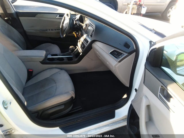 2016 HYUNDAI SONATA 2.4L SE VIN: 5NPE24AF8GH397903