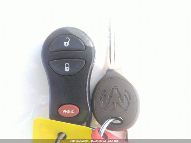 Dodge RAM SRT-10 2005 3D3HA18H05G812697 Image 3