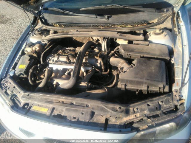 YV1SW53D411138570 Volvo V70