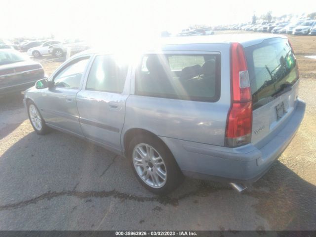 YV1SW53D411138570 Volvo V70