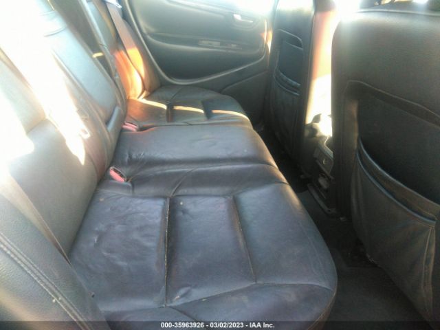 YV1SW53D411138570 Volvo V70