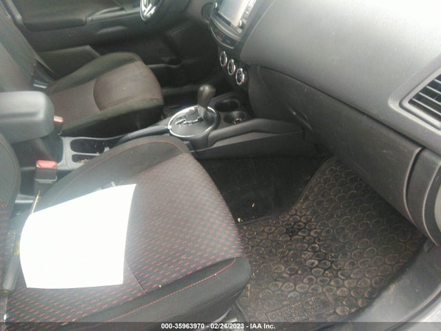JA4AR3AW7HZ049146 Mitsubishi Outlander Sport Se 2.4