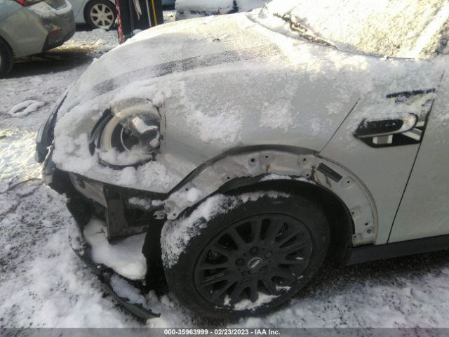 WMWXS5C59FT829666 Mini COOPER HARDTOP 4 DOOR