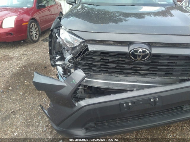 2021 TOYOTA RAV4 XLE VIN: 2T3W1RFV3MW127972
