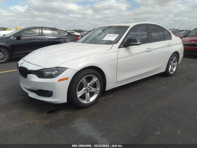 BMW 3 Series 328i 2013 WBA3A5C58DF359403 Image 2