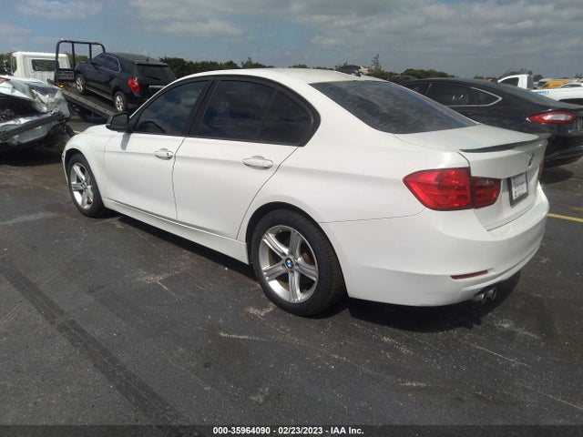 BMW 3 Series 328i 2013 WBA3A5C58DF359403 Image 4