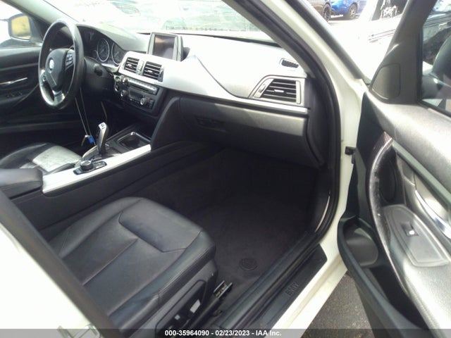 BMW 3 Series 328i 2013 WBA3A5C58DF359403 Image 6