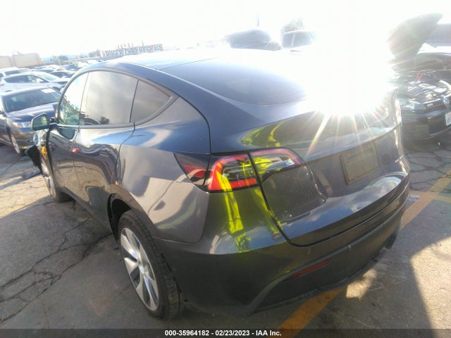 Tesla Model Y Long Range 2021 5YJYGDEE4MF083238 Image 3