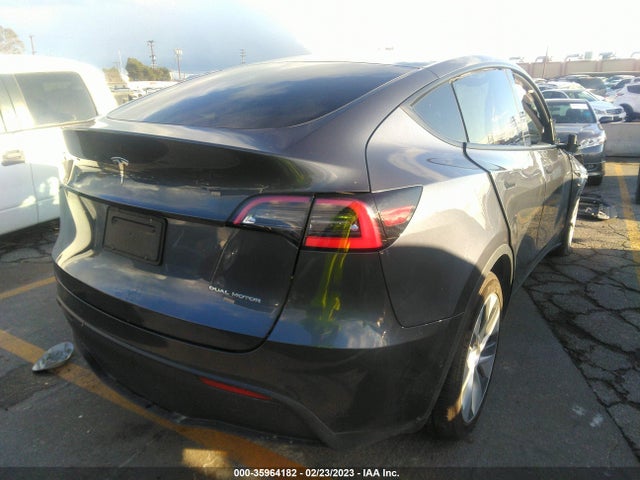Tesla Model Y Long Range 2021 5YJYGDEE4MF083238 Image 4