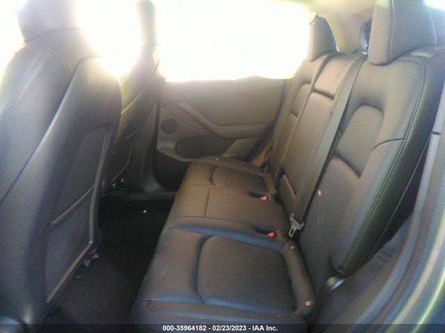 Tesla Model Y Long Range 2021 5YJYGDEE4MF083238 Image 8