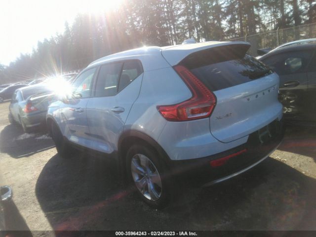 YV4AC2HKXL2242426 Volvo Xc40 T4 Momentum