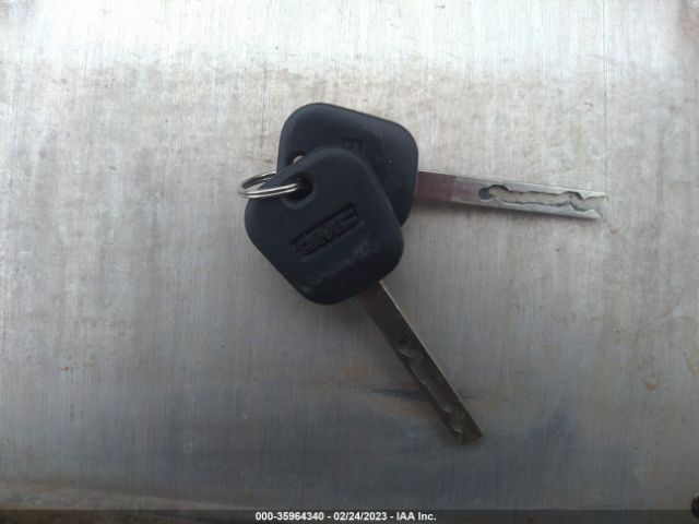 3GTU2NEC5HG243080 GMC Sierra 1500 Slt