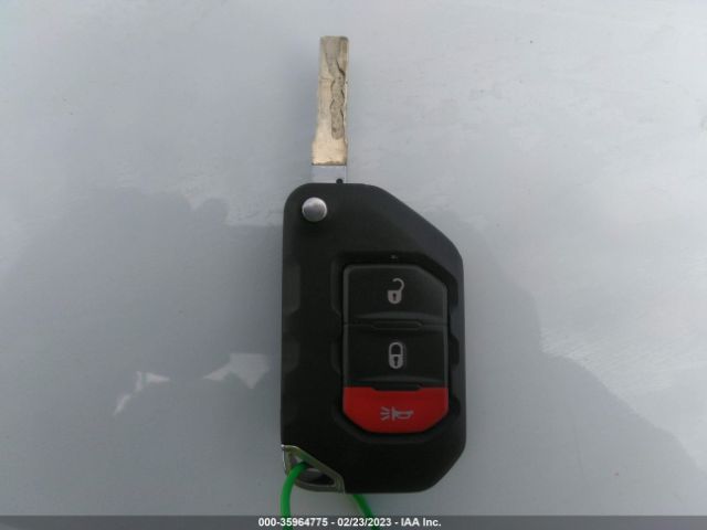 1C4HJXEN9LW269631 Jeep Wrangler Unlimited Sahara