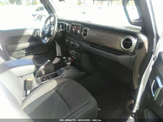 1C4HJXEN9LW269631 Jeep Wrangler Unlimited Sahara