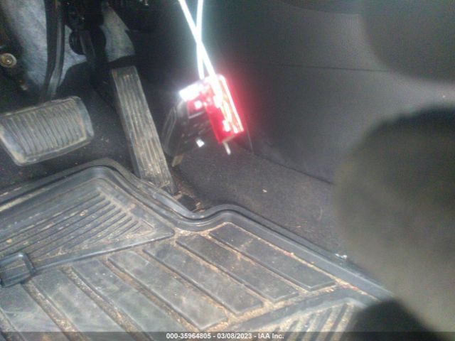 KNDJN2A26H7498967 KIA Soul Base