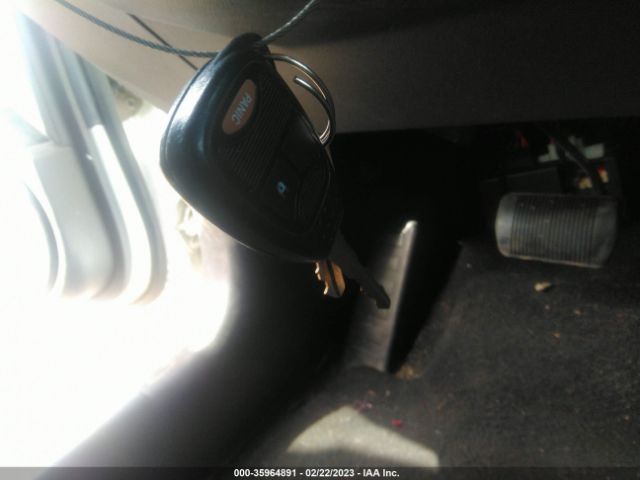 1J8FF47W28D696724 Jeep Compass Sport