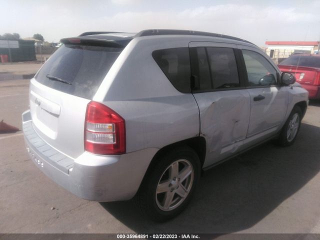 1J8FF47W28D696724 Jeep Compass Sport