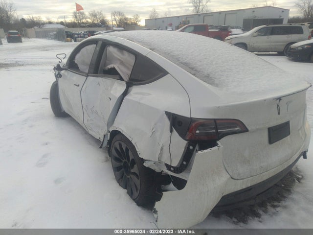 Tesla Model Y Performance 2022 7SAYGDEF4NF462656 Image 3