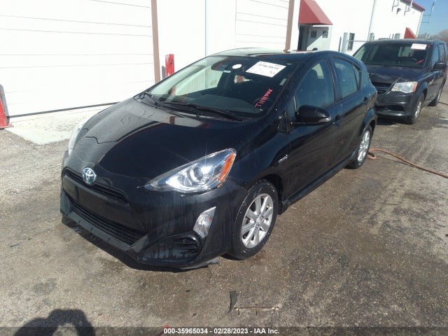 Toyota Prius C One/two/three/four 2017 JTDKDTB37H1594288 Image 2