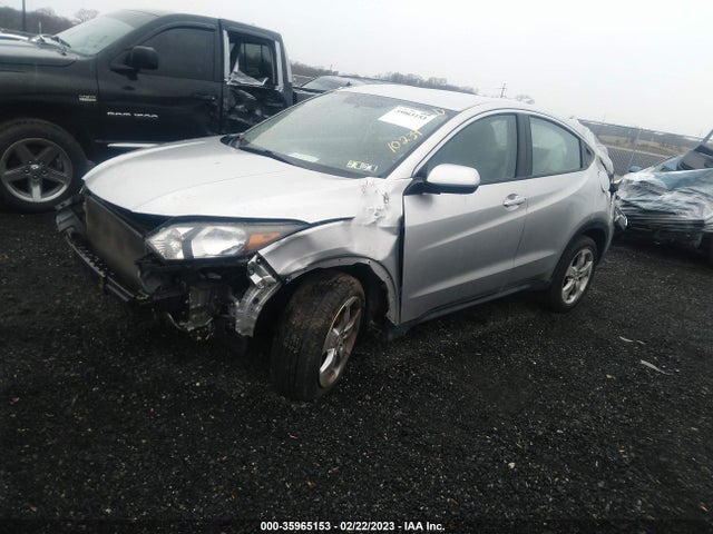 Honda HR-V LX 2016 3CZRU6H37GM714593 Image 2