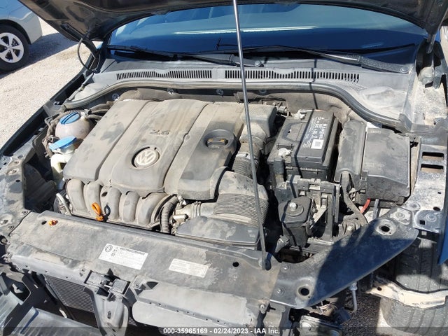 3VWDP7AJ5DM378585 Volkswagen Jetta Sedan Se