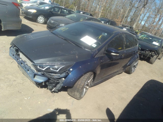Ford FOCUS ST 2017 1FADP3L92HL213024 Image 2
