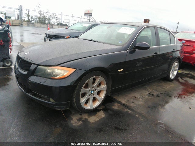 BMW 3 Series 330i 2006 WBAVB33536PS05074 Image 2