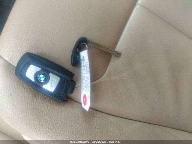 WBA3B1C58EP678902 BMW 3 Series 320i
