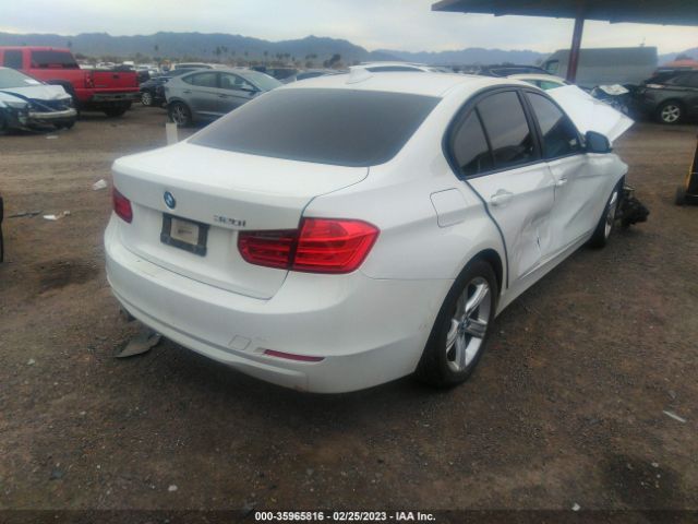WBA3B1C58EP678902 BMW 3 Series 320i