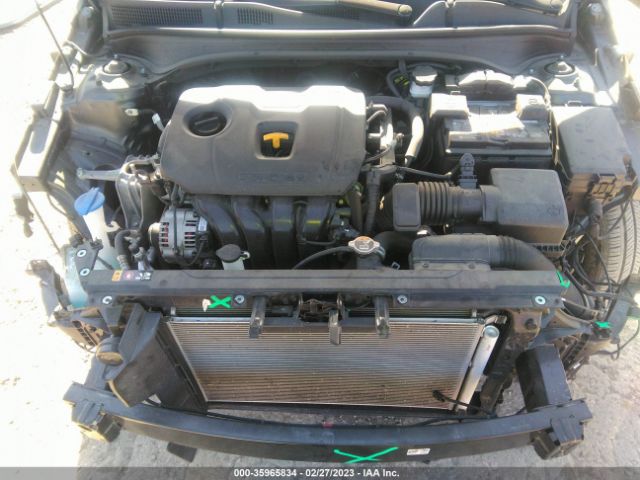 3KPF24AD9ME373385 KIA Forte Lxs