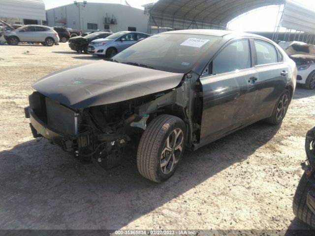 3KPF24AD9ME373385 KIA Forte Lxs