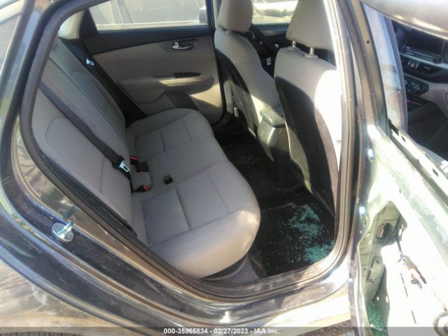 3KPF24AD9ME373385 KIA Forte Lxs
