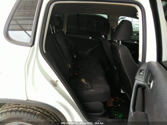 WVGBV7AX3HK046500 Volkswagen TIGUAN