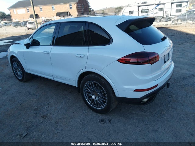 2018 Porsche Cayenne, VIN: WP1AA2A24JKA01590