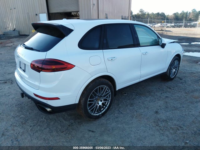 2018 Porsche Cayenne, VIN: WP1AA2A24JKA01590