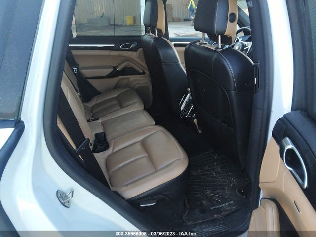 2018 Porsche Cayenne, VIN: WP1AA2A24JKA01590
