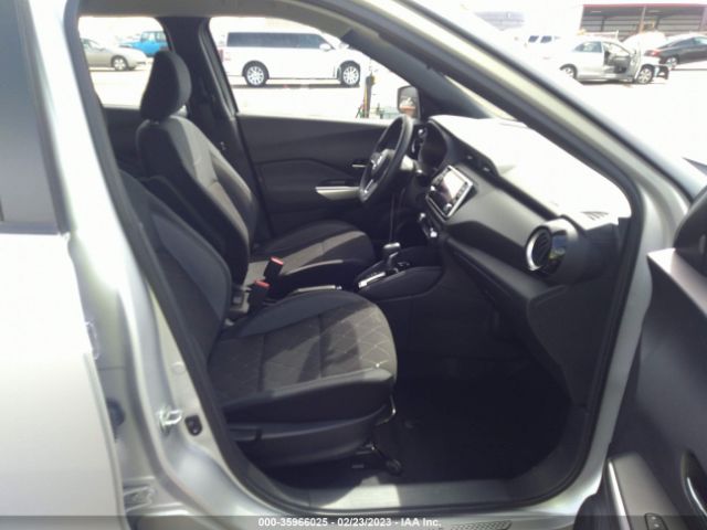 3N1CP5CU3JL526974 Nissan KICKS SV