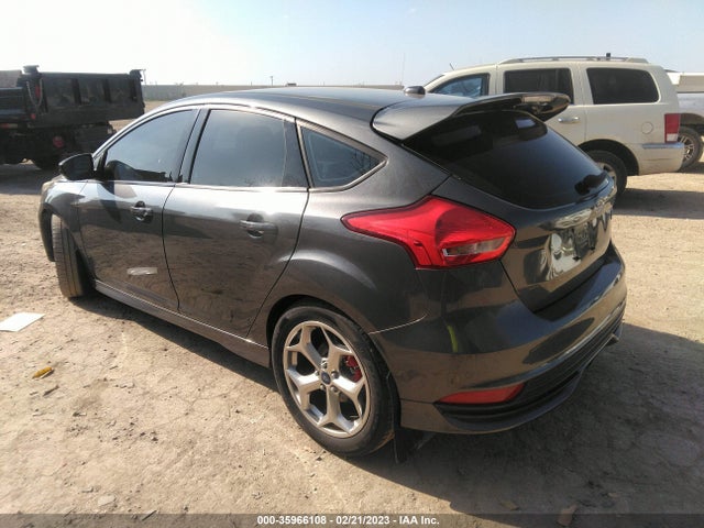 2015 Ford Focus, VIN: 1FADP3L98FL216491