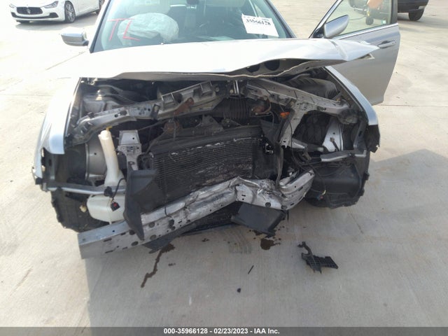 2C3CCAAG3FH887205 Chrysler 300 Limited