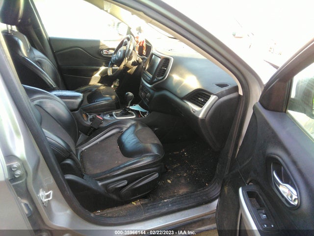 1C4PJLLB2JD513495 Jeep Cherokee Latitude Plus