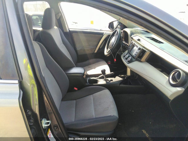 Toyota RAV4 LE 2014 JTMZFREVXEJ012057 Image 5