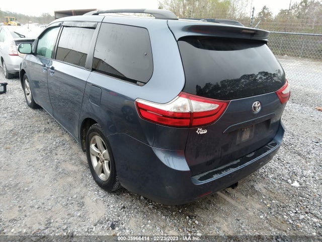 Toyota SIENNA LE 2015 5TDKK3DC0FS581417 Image 3