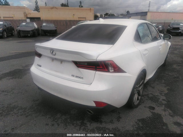 Lexus IS 200T 2016 JTHBA1D22G5018681 Image 5