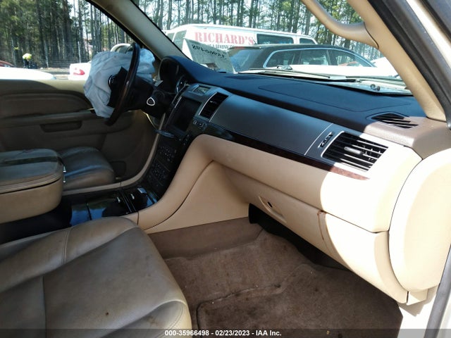 Cadillac Escalade Esv Premium 2010 1GYUKJEF5AR290855 Image 5