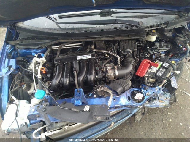 Honda FIT LX 2015 3HGGK5H57FM787221 Image 10