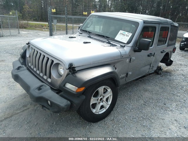1C4HJXDG8JW149139 Jeep Wrangler Unlimited Sport S
