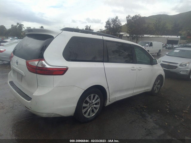 Toyota SIENNA LE 2015 5TDKK3DC0FS610186 Image 4