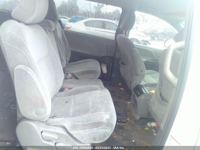 Toyota SIENNA LE 2015 5TDKK3DC0FS610186 Image 8