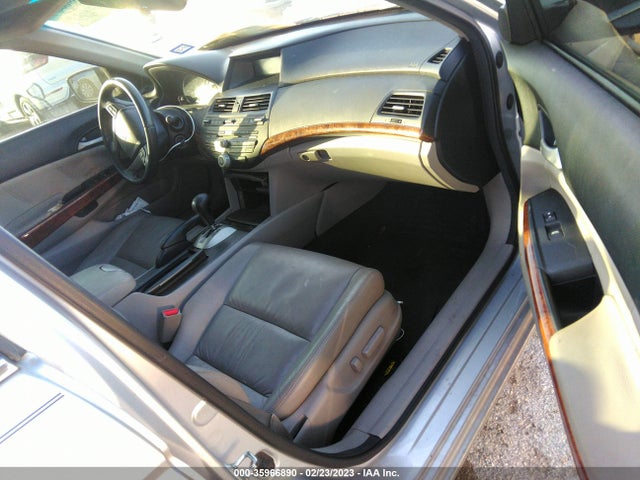 2011 HONDA ACCORD SDN EX-L VIN: 1HGCP3F80BA029620